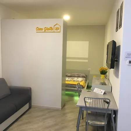 Apartment Casa Gialla 89 Garbagnate Milanese
