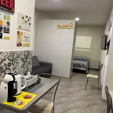 Casa Gialla 89 Garbagnate Milanese