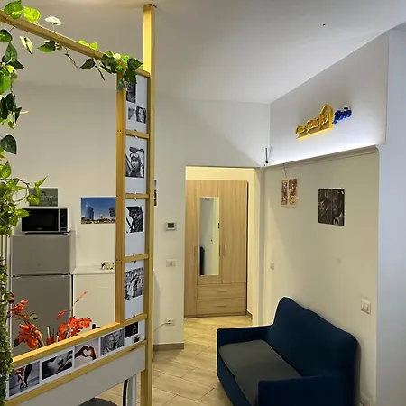 Casa Gialla 89 *